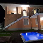 Bella Vista