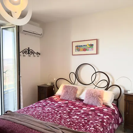 Апартаменты Intera Casa Con Due Indipendenti E Vasca Idromassaggio A Barbaresco, Langhe *