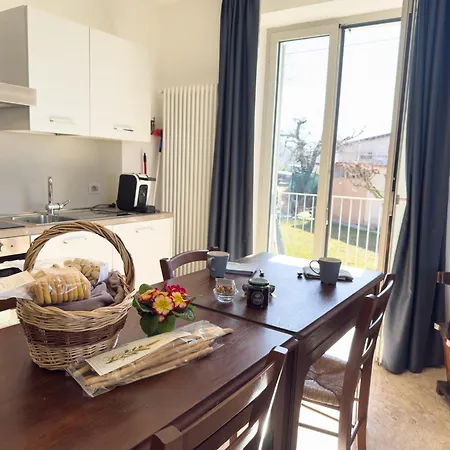 Intera Casa Con Due Indipendenti E Vasca Idromassaggio A Barbaresco, Langhe Apartman Barbaresco