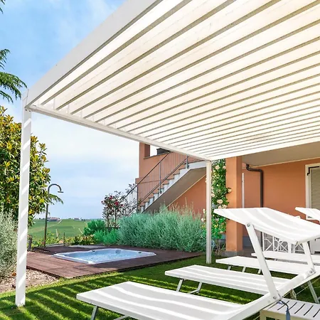 Intera Casa Con Due Indipendenti E Vasca Idromassaggio A Barbaresco, Langhe Apartman *