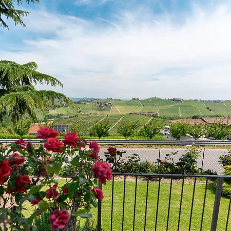 Апартаменты Intera Casa Con Due Indipendenti E Vasca Idromassaggio A Barbaresco, Langhe Барбареско