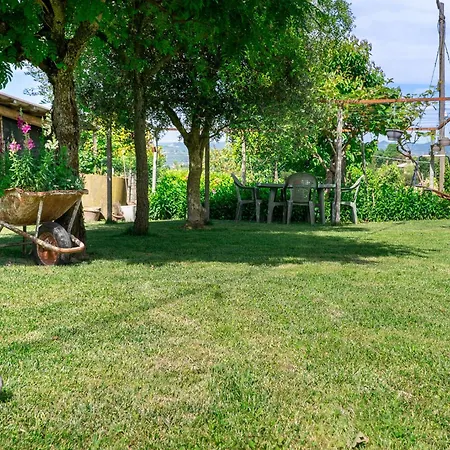 Intera Casa Con Due Indipendenti E Vasca Idromassaggio A Barbaresco, Langhe Апартаменты *