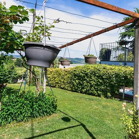 Intera Casa Con Due Indipendenti E Vasca Idromassaggio A Barbaresco, Langhe Апартаменты Барбареско