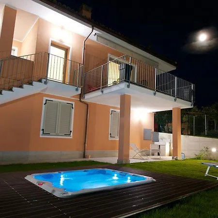 Bella Vista