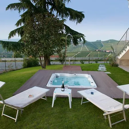 Apartman Intera Casa Con Due Indipendenti E Vasca Idromassaggio A Barbaresco, Langhe Barbaresco